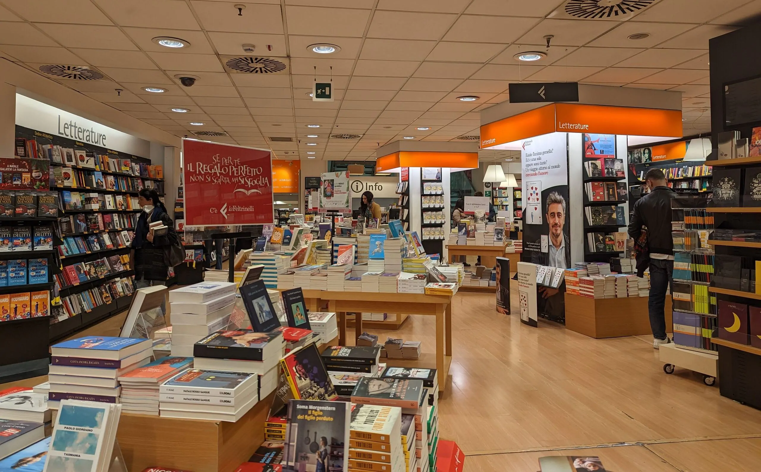 Feltrinelli-di-Napoli